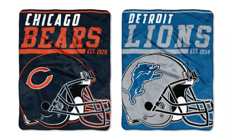 NFL 46"x60" Micro Raschel Throw Blanket - Bears or Lions - Primary Image