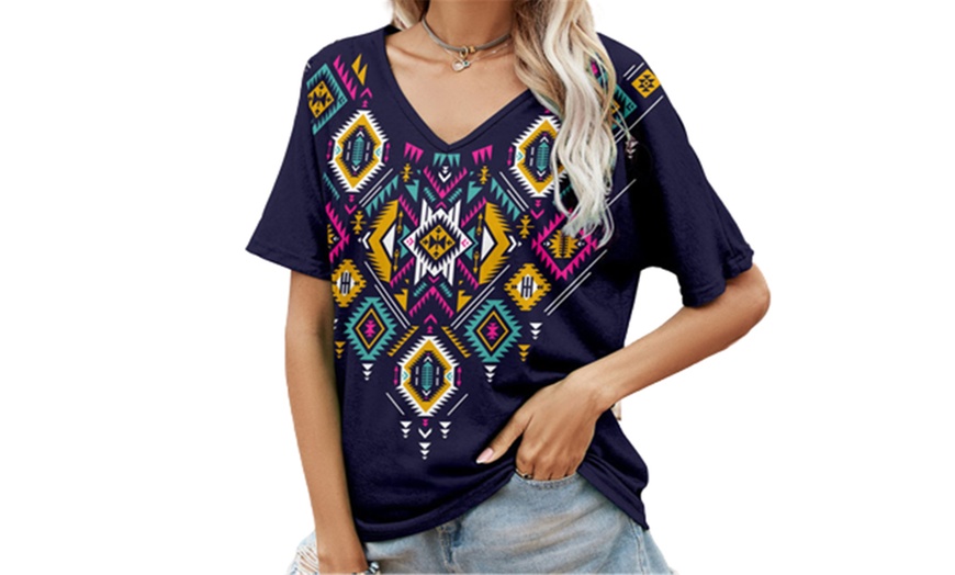 Image 5: Women's Boho Printed Short-Sleeved V-Neck Top