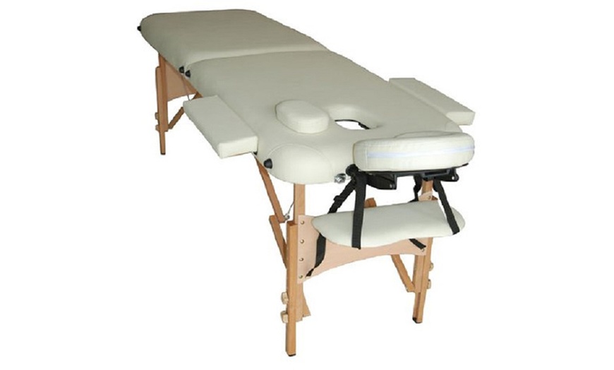 Image 7: Foldable Massage Table