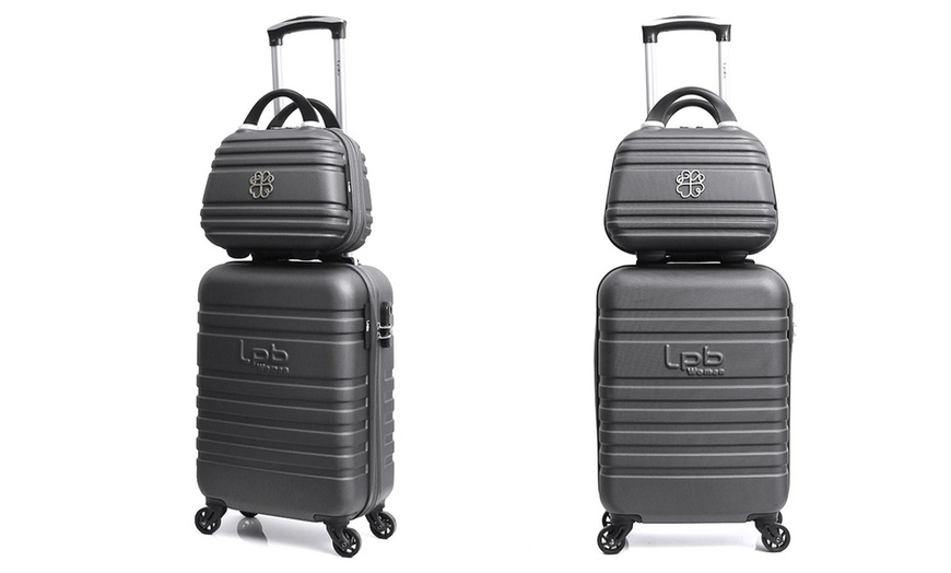 Image 25: Trolley Bag and Vanity Case Set