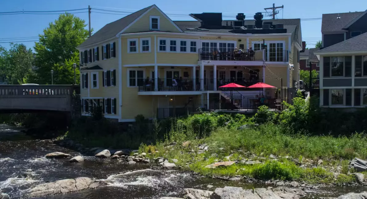 Sea Dog Brewing Company Offers $40 or $80 Credits on Craft Beers, Seafood, and More; Dine Along the Exeter River - Primary Image