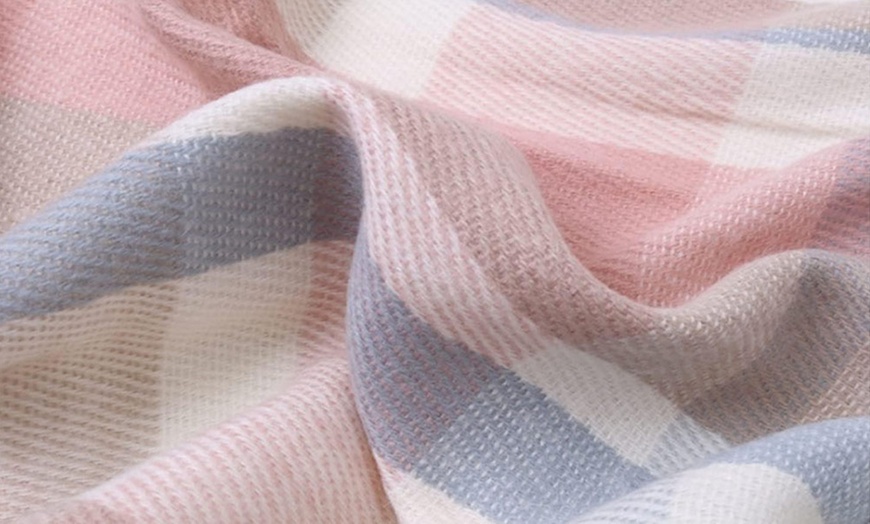 Image 7: Ladies Scarves Shawl
