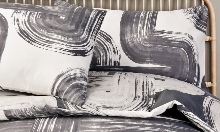 Image 3: Reversible Elemental Geo Duvet Set