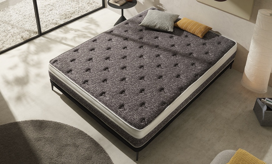 Image 2: Matelas en mousse à mémoire de forme Oasis Natur