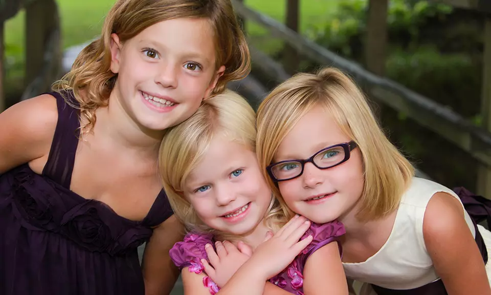 30-Minute Outdoor Photo Shoot with Digital Photo File and Optional Prints from Smile America Portraits (Up to 90% Off) - Primary Image