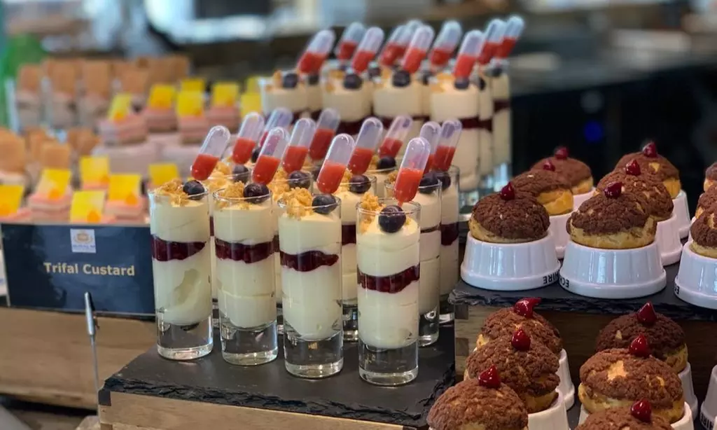 5* Saturday Brunch w/Optional Pool Access: Child AED 75, Adult AED 149