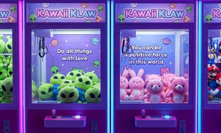 Image 3: Largest Claw Machine in America - Arcade Credits