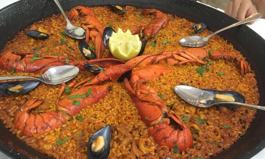 Image 1: Disfruta un menú de arroz con paseo en barca opcional en la Albufera