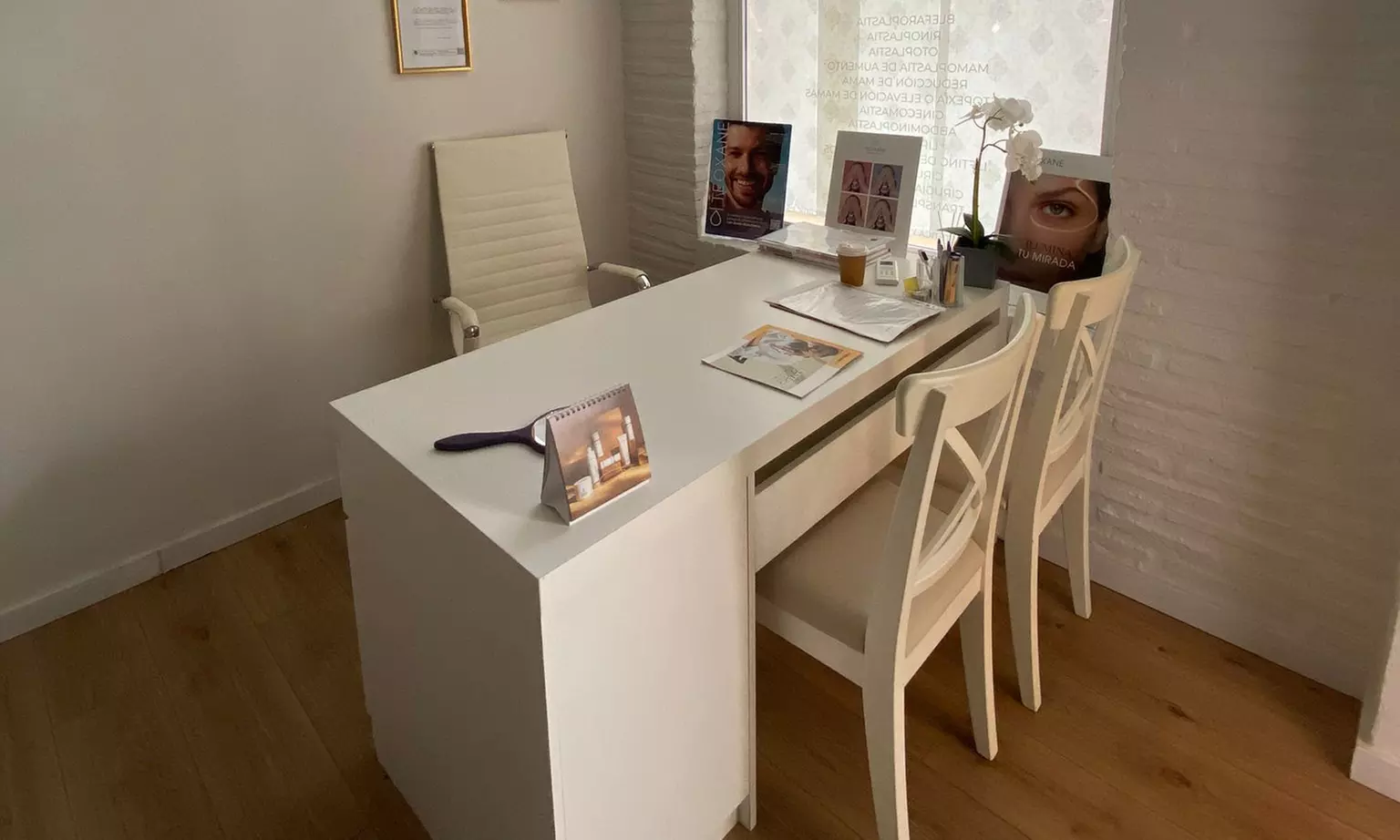 Limpieza facial con microdermoabrasión, masaje y opción a extras