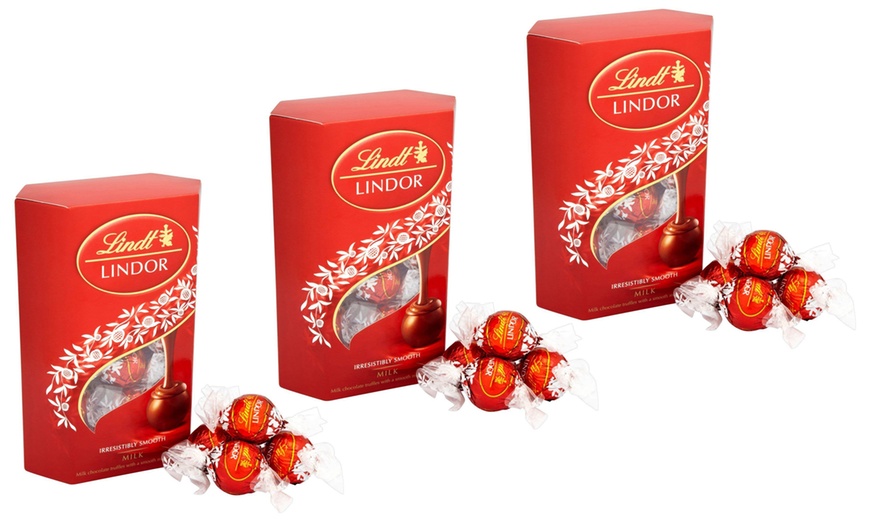 Image 1: Truffes au chocolat Lindor Lindt