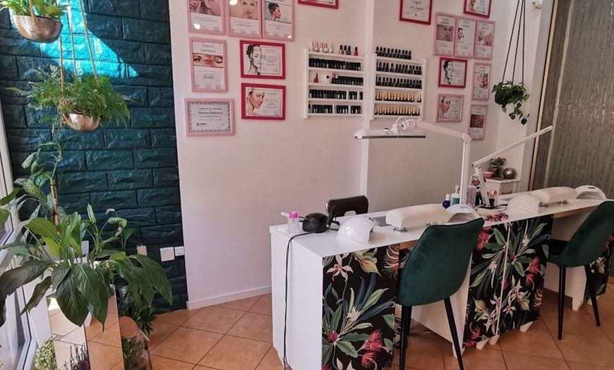 Image 8: Eleganckie dłoni i stopy: manicure i pedicure hybrydowy