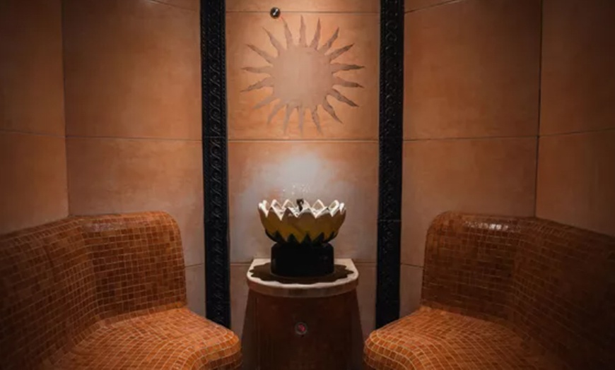 Image 12: 4 Gänge Chef-Menü à la carte wählbar inkl. Spa-Besuch für 2-4 Personen