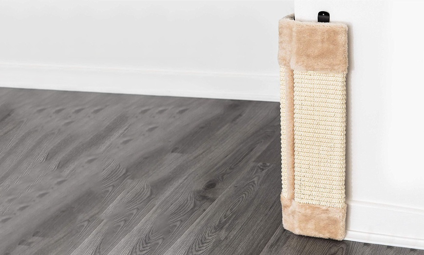 Image 2: Corner Wall Sisal Cat Scratcher