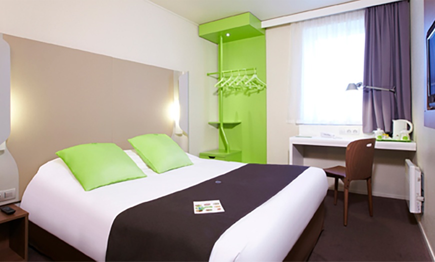 Image 4: Paris: Superior Double Room with Parking