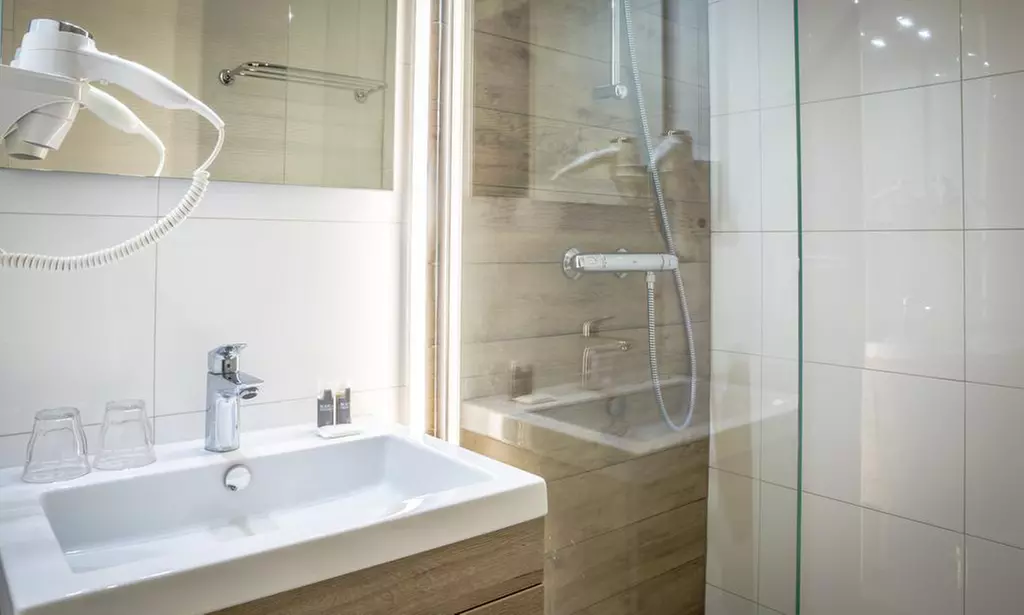 Renesse: Comfort tweepersoonskamer met ontbijt