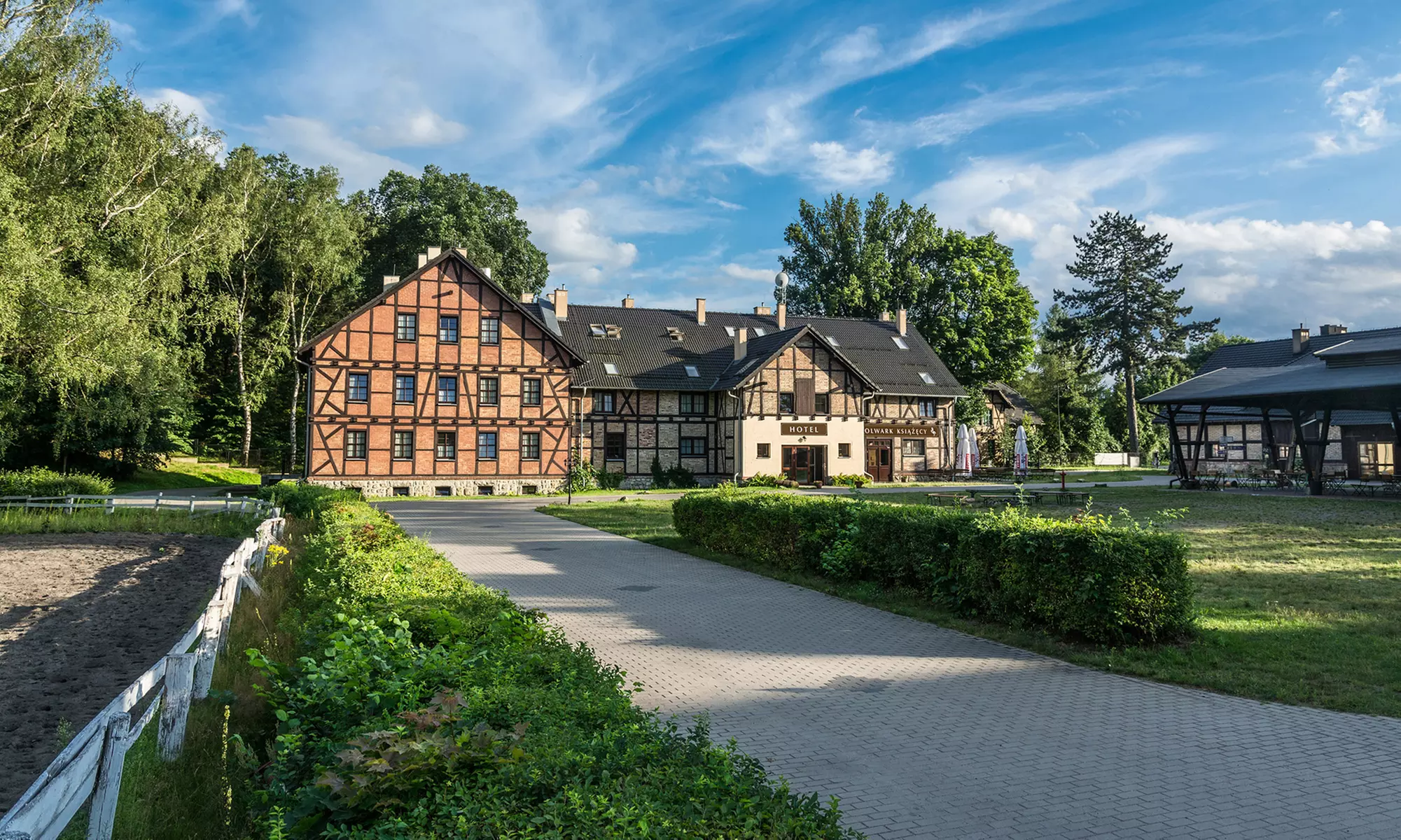 Dolnośląskie: 2-3 noce dla rodziny z wyżywieniem, basenem i więcej