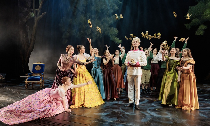 Image 4: Cinderella im Festspielhaus Neuschwanstein: 1 Ticket vom 14.02-20.07.