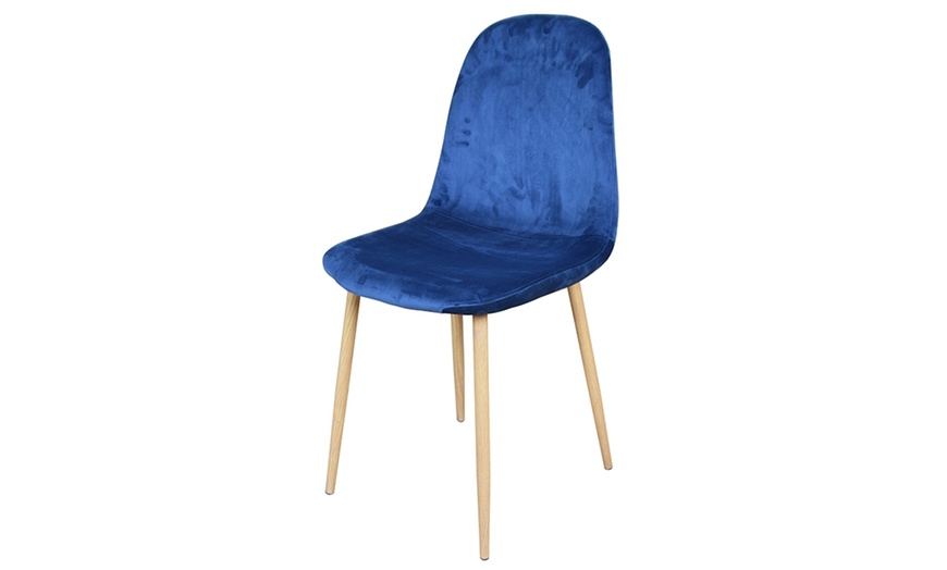 Image 2: Chaises scandinaves en velours