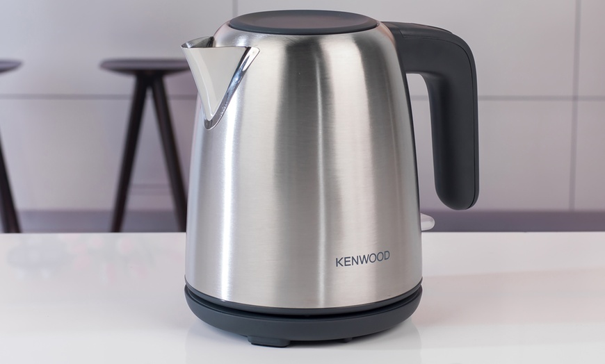 Image 6: Kenwood 1L 2200W Kettle