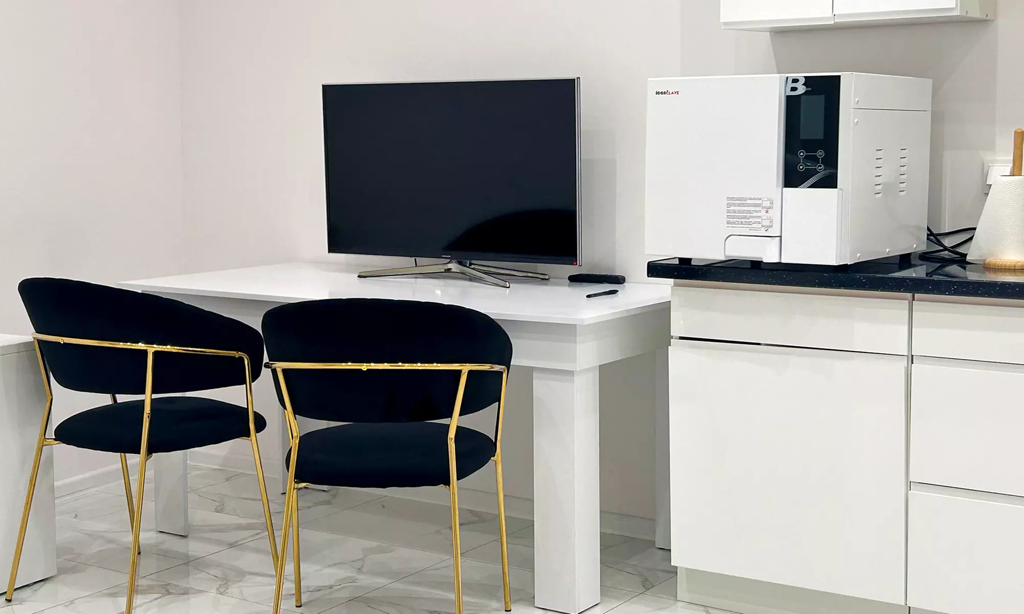 Do 50% zniżki na Wybielanie zębów - tradycyjne w Richter Clinic Iwona Richter