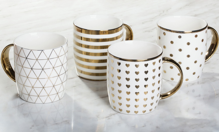 Image 1: Waterside Four Gold Chrome Mugs