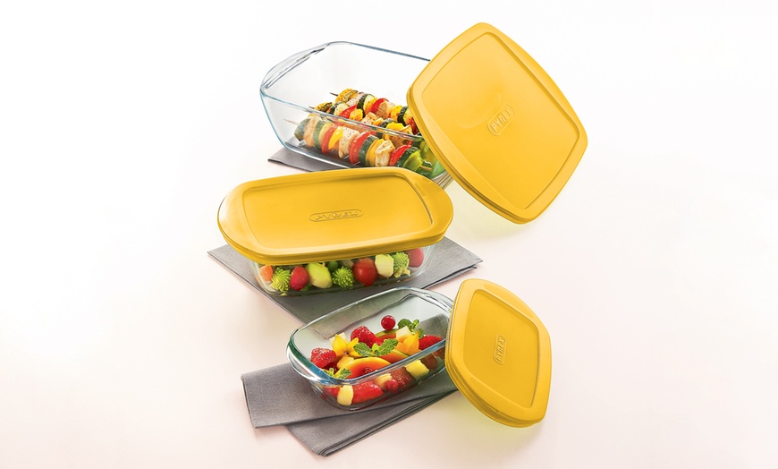 Image 2: Pyrex Glass Storage Set