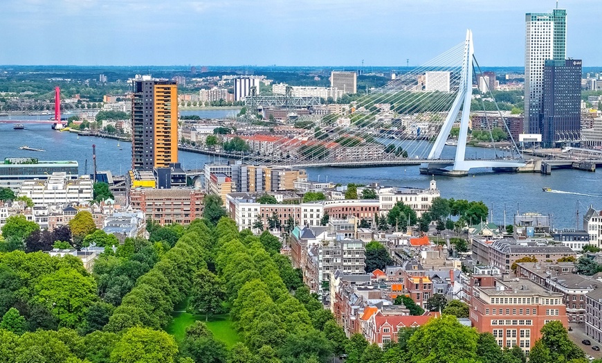 Image 1: Rotterdam: Classic-Zimmer im Hotel an der Erasmus-Brücke