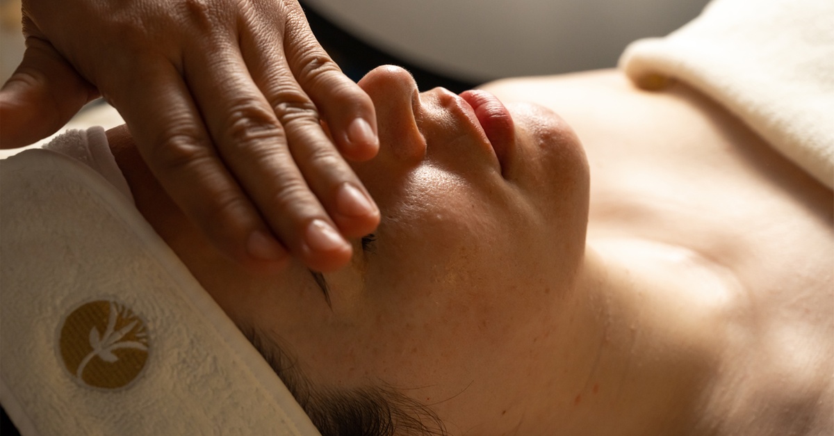 Cleopatra Spa Easter Bliss: Aromatherapy, Facial & Full-day Spa Access Cleopatra Spa Easter Bliss: Aromatherapy, Facial & Full-day Spa Access