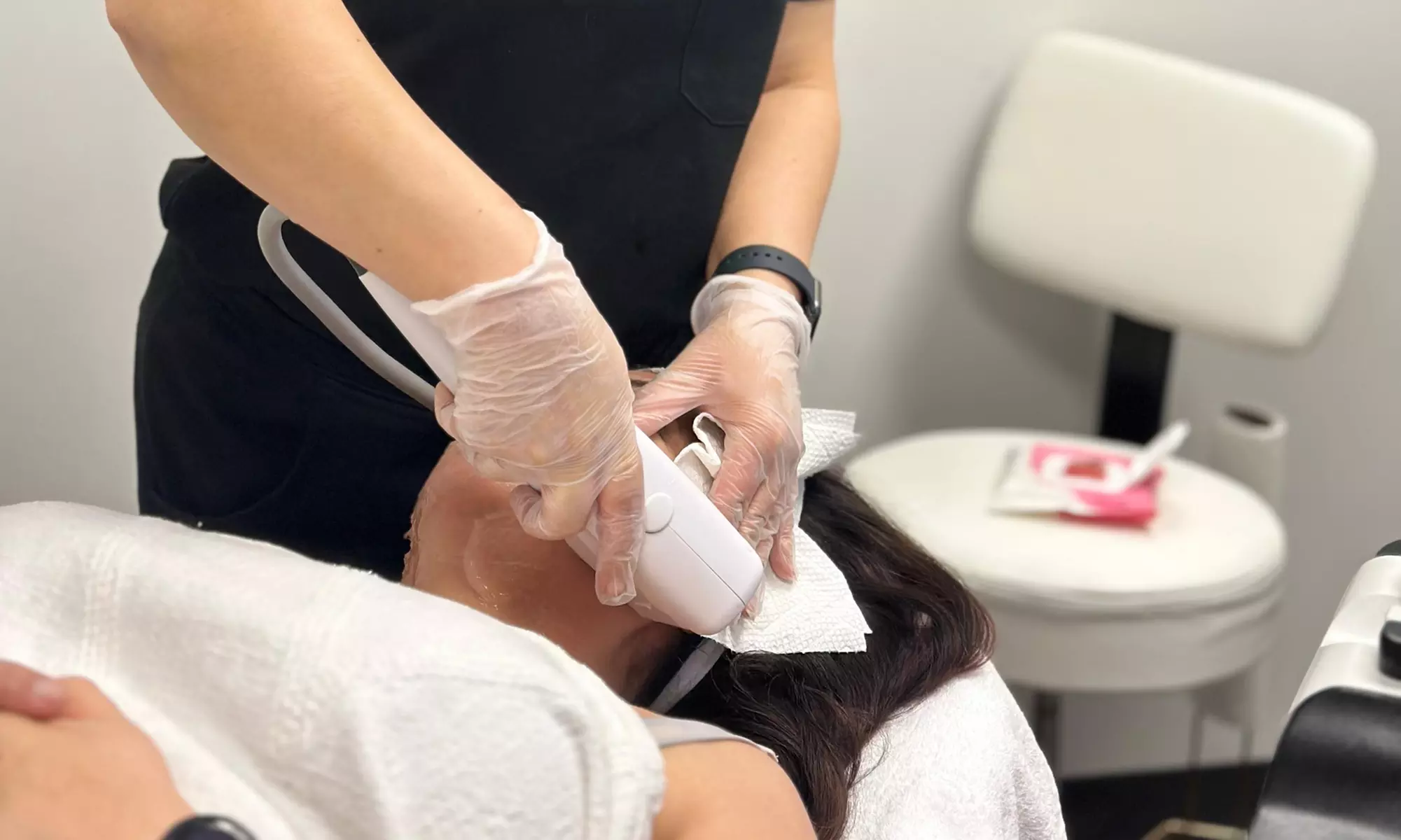 Two Non-invasive Thermolifting Breast Lift / Jawline, Cheek Contouring