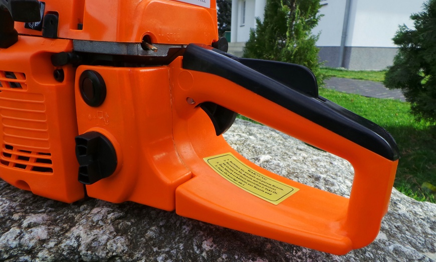 Image 5: Chainsaw 52cc or 62cc