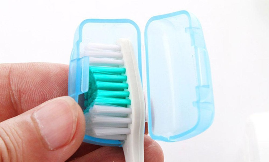 Image 4: Travel Toothbrush Head Covers