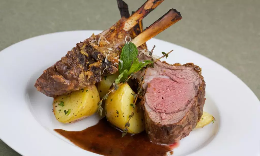 Serene Spa Retreat Reading: Indulgent Escape for 2 at 4* Crowne Plaza