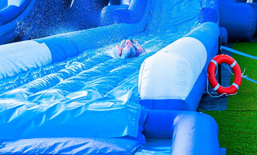 Image 14: Parque acuático Wow: entrada para niño o adulto, junto al C.C. Bonaire