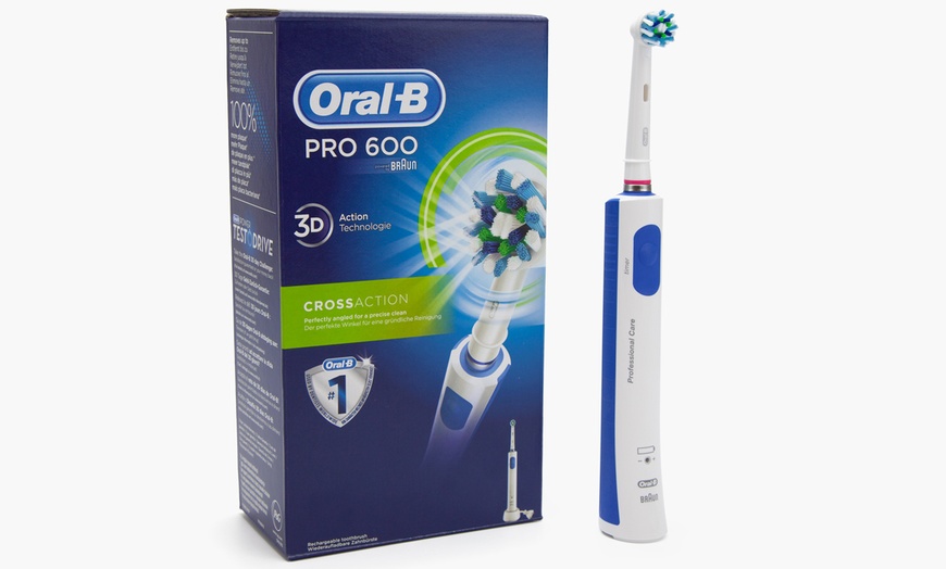 Image 5: Cepillo dental eléctrico Oral-B