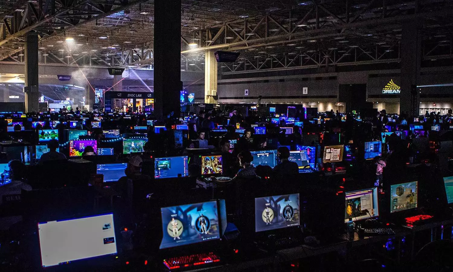 DreamHack Dallas on June 3–June 5 - Second Medium