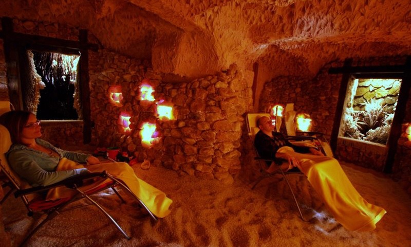 Relaksacyjne przedpołudniowe seanse w grocie solnej