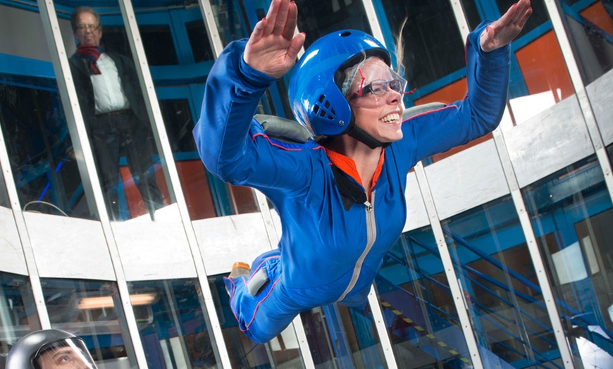 Image 1: 2 indoor Skydive-sessies 