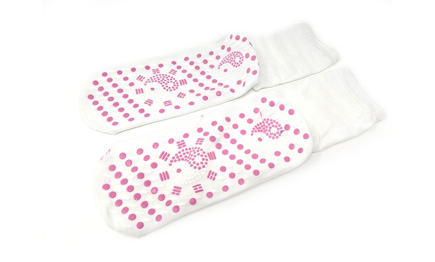 Image 8: Lots de 1, 2 ou 3 paires de chaussettes de yoga auto-chauffantes