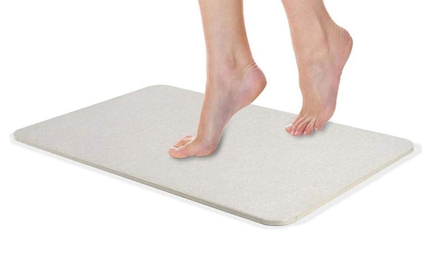 Image 3: Diatomaceous Earth Bath Mat