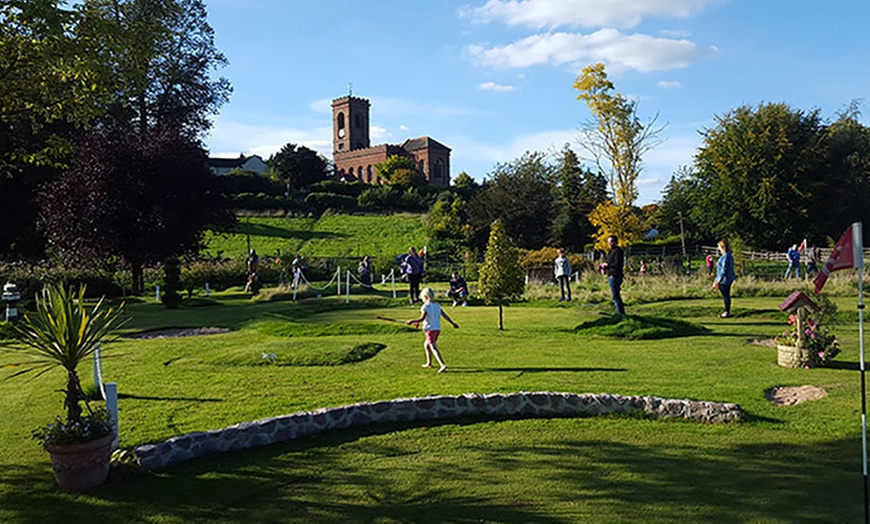 Image 2: Mini Golf for Two, Wolverley