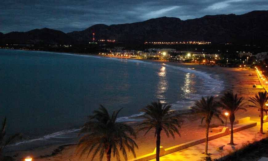 Image 11: Tarragona: Doppelzimmer mit seitlichem Meerblick inkl. Frühstück