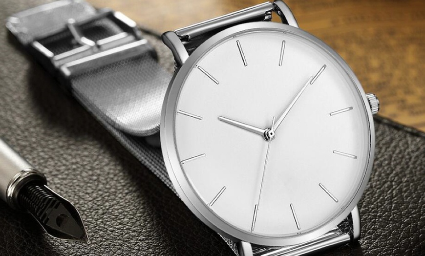 Image 4: Minimalist Fashion Watch