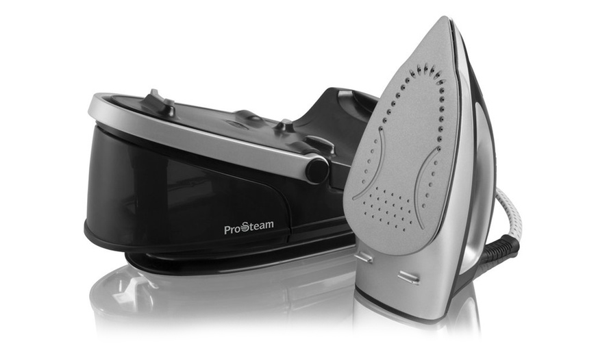 Image 3: Swan 2200W Steam Generator Iron