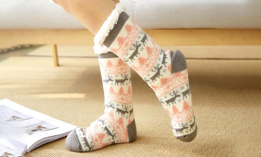 Image 9: Fleece Lined Socks
