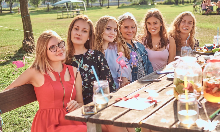 Image 10: Junggesellinnenabschied mit einer Schatzsuche für bis zu 8 Personen