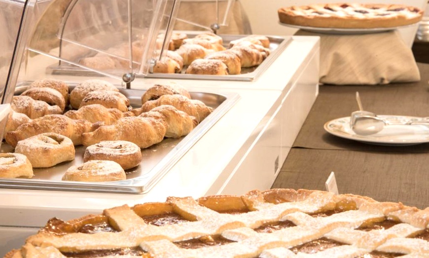 Image 12: Umbria 4*: camera Comfort con colazione e piscina per 2