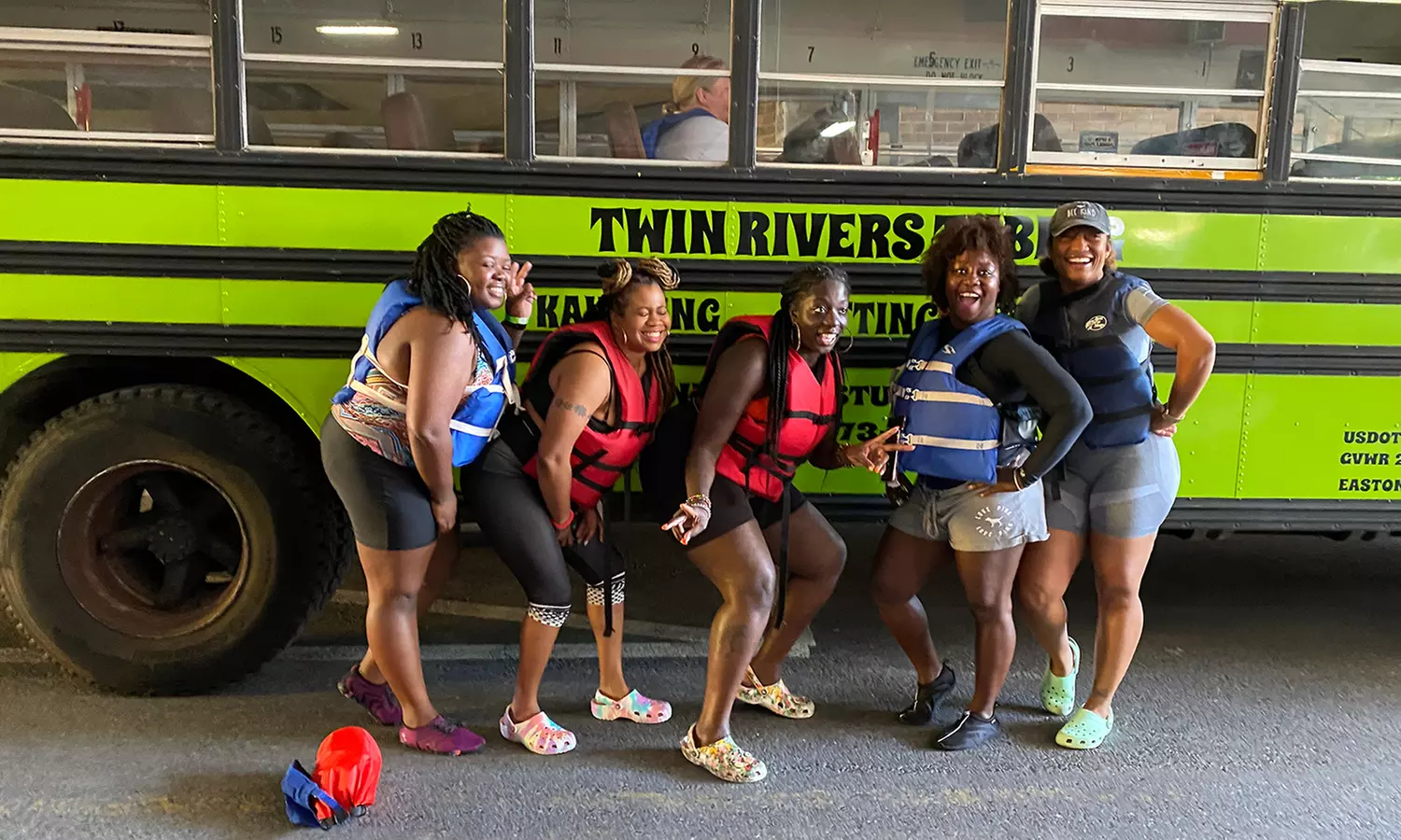 Water Tubing on Weekday or Weekend: Scenic Views on the Delaware River