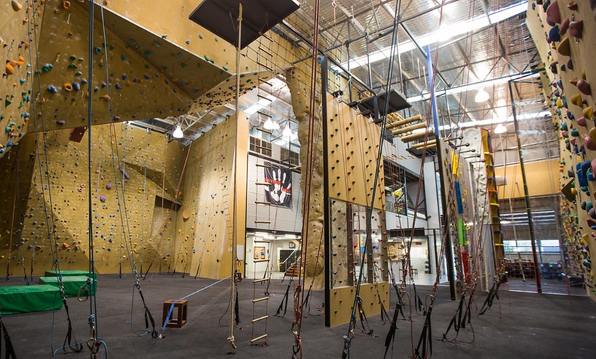 Image 3: Indoor Rock Climbing for Two Adults