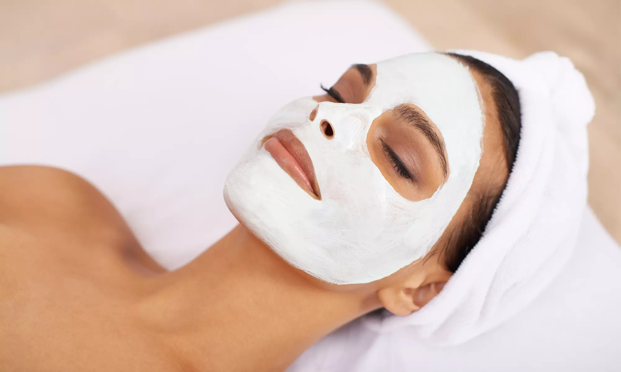 Terapie oczyszczająco-regenerujące na twarz z masażami w MediSkin Clinic (do -63%) - Primary Image