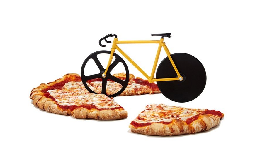 Image 2: Bike-Shaped Pizza Cutter